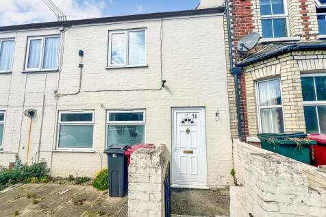 Flats A-D, 1 Donkin Hill, Caversham, Reading, RG4 5DG