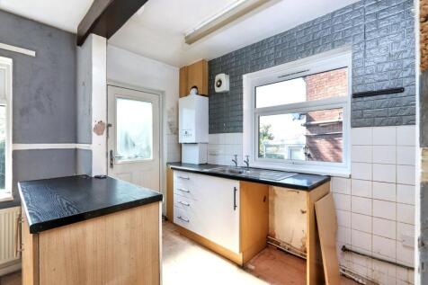 67 Sandstone Road, Wincobank, Sheffield, S9 1AF