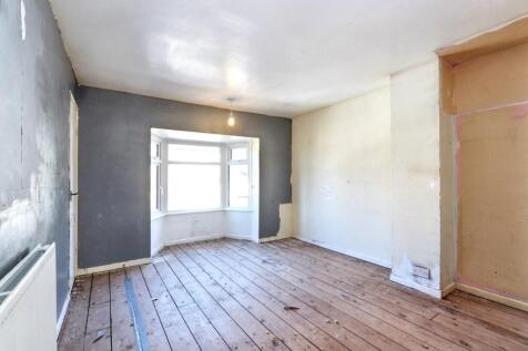 67 Sandstone Road, Wincobank, Sheffield, S9 1AF