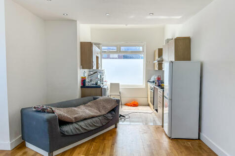 Flats A-D, 1 Donkin Hill, Caversham, Reading, RG4 5DG