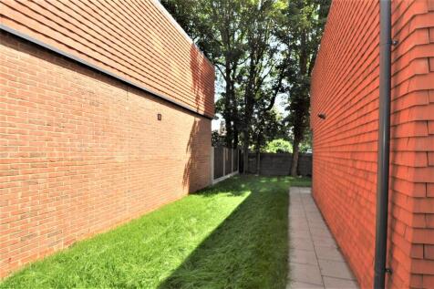 82A, 82B, 82C, 82D &amp; 82E Aldersbrook Road, London, E12 5DH