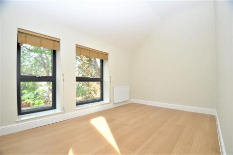 82A, 82B, 82C, 82D &amp; 82E Aldersbrook Road, London, E12 5DH
