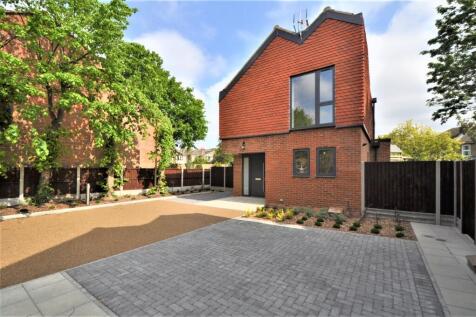82A, 82B, 82C, 82D &amp; 82E Aldersbrook Road, London, E12 5DH