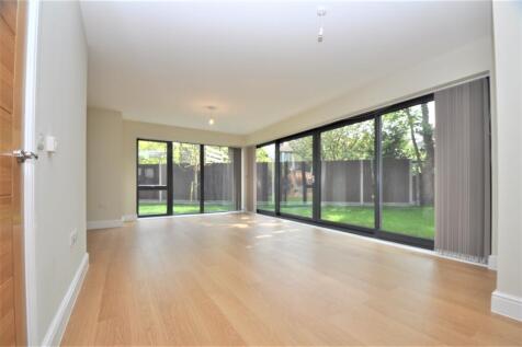 82A, 82B, 82C, 82D &amp; 82E Aldersbrook Road, London, E12 5DH
