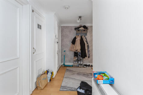 233-235 Kilburn High Road, London, NW6 7JN