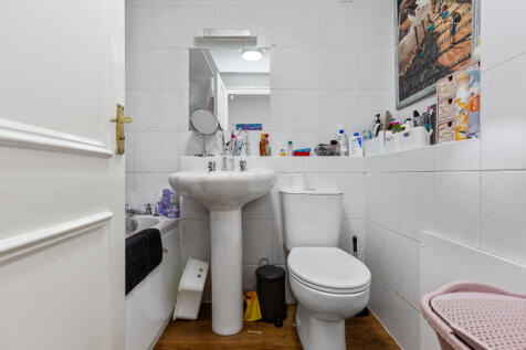 233-235 Kilburn High Road, London, NW6 7JN