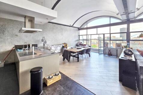 Apartment 802, 25 Church Street, Manchester M4 1PE