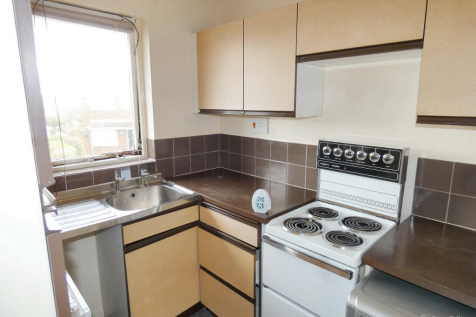 25 Greylees Avenue, Hull, HU6 7YG