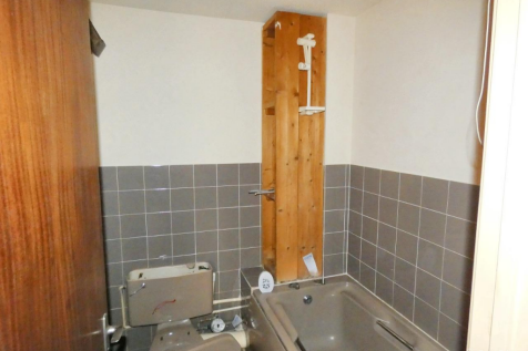 25 Greylees Avenue, Hull, HU6 7YG