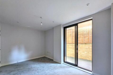 Apartment 2, 132 Battersea High Street,  Battersea, London SW11 3JR