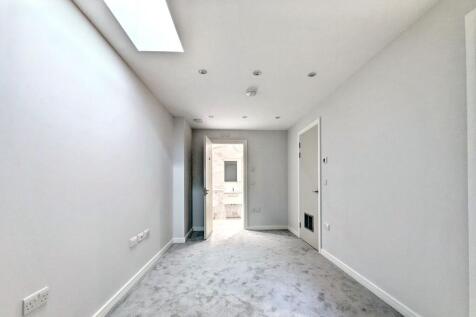 Apartment 2, 132 Battersea High Street,  Battersea, London SW11 3JR