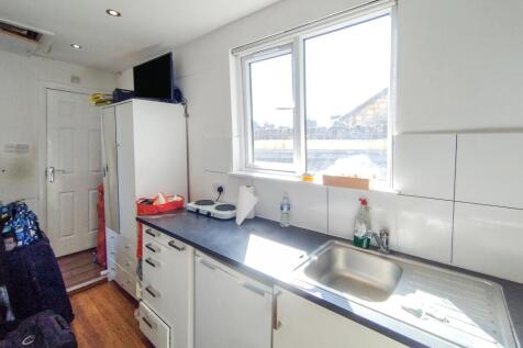 Flat 1, 70-72 Chatsworth Road, Clapton, London, E5 0LS