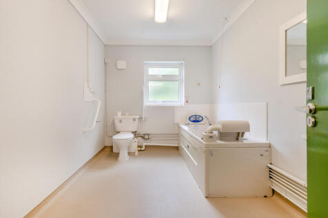 Pembridge House, Salisbury Road, Fordingbridge, Hampshire, SP6 1QT