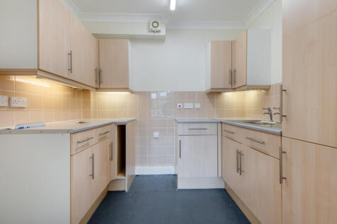 Pembridge House, Salisbury Road, Fordingbridge, Hampshire, SP6 1QT
