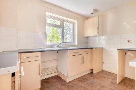 Pembridge House, Salisbury Road, Fordingbridge, Hampshire, SP6 1QT
