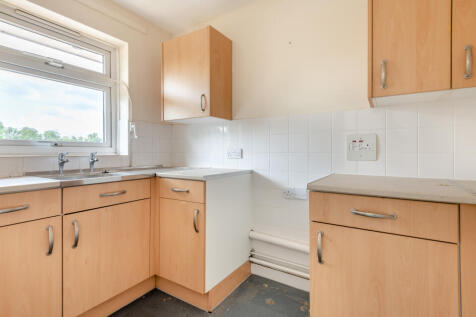 Pembridge House, Salisbury Road, Fordingbridge, Hampshire, SP6 1QT