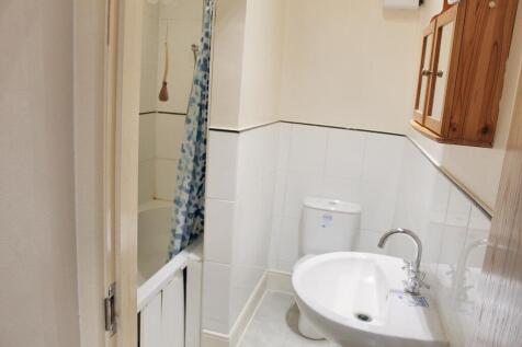 Flat 4, 10 Howard Road, Southampton, Hampshire SO15 5BP