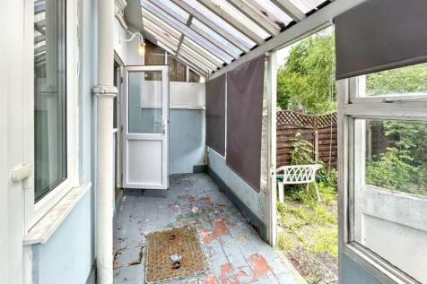39 Lavender Road, Carshalton, Surrey, SM5 3EF