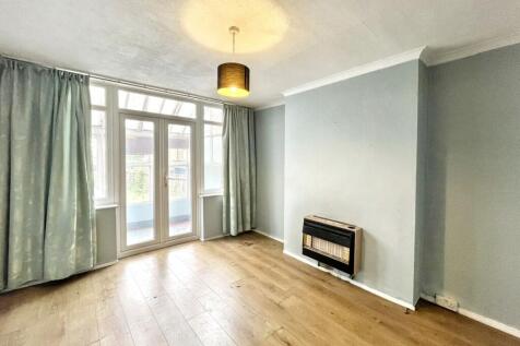 39 Lavender Road, Carshalton, Surrey, SM5 3EF