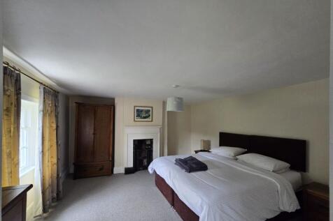 Viaduct House, Lower Lydbrook, Gloucestershire, GL17 9NT