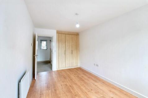 Flat 3 Sandpiper House, 7 Millward Drive, Bletchley, Milton Keynes, Buckinghamshire, MK2 2BW