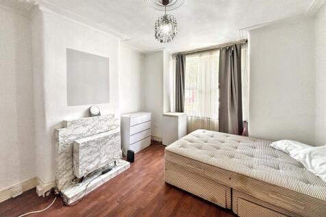 8 Foyle Road, Tottenham, London, N17 0NL