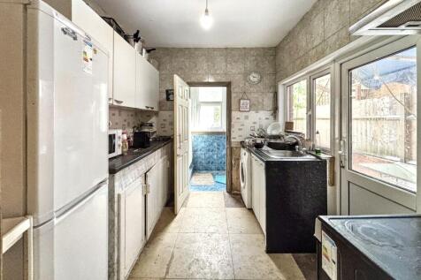 8 Foyle Road, Tottenham, London, N17 0NL
