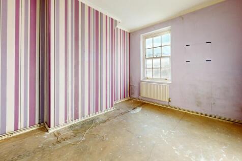Flat 8, Block P, Peabody Estate, Fulham Palace Road, Hammersmith, London, W6 9QT