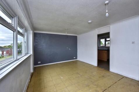 Flat A, 13 Cypress Road, Witham, Essex, CM8 2SR