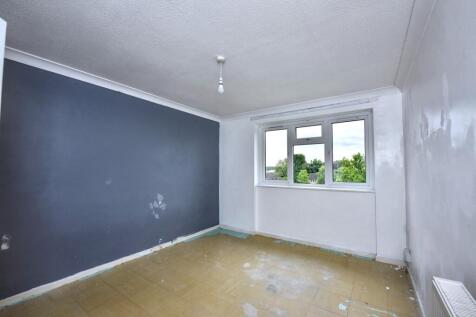 Flat A, 13 Cypress Road, Witham, Essex, CM8 2SR