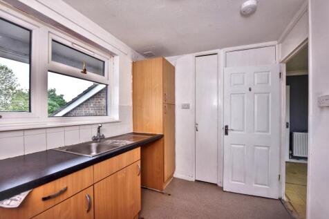 Flat A, 13 Cypress Road, Witham, Essex, CM8 2SR