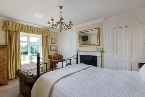 New Park Farmhouse, Murcott, Kidlington, Oxfordshire OX5 2FE