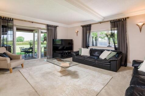 New Park Farmhouse, Murcott, Kidlington, Oxfordshire OX5 2FE