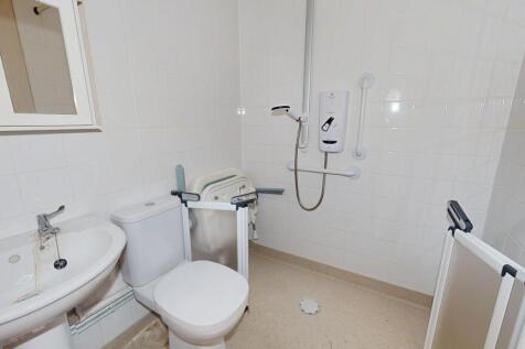 Flat F, 74 Darenth Road, Stamford Hill, London, N16 6ED