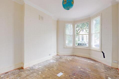 Flat A, 61 Belgrade Road, Stoke Newington, London, N16 8DH