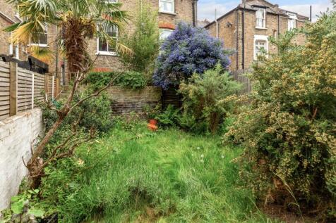 Flat A, 61 Belgrade Road, Stoke Newington, London, N16 8DH
