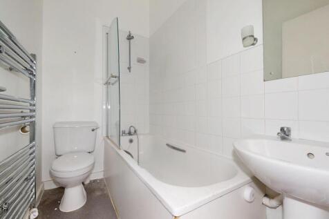 Flat B, 29 St Thomas Road, Finsbury Park, London, N4 2QH