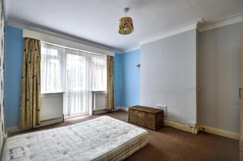 63 Hendon Way, Cricklewood, London, NW2 2LX