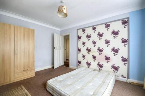 63 Hendon Way, Cricklewood, London, NW2 2LX