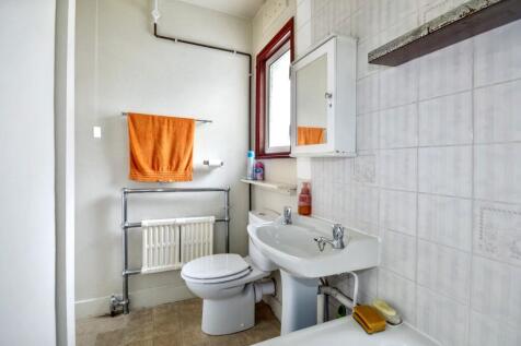 63 Hendon Way, Cricklewood, London, NW2 2LX