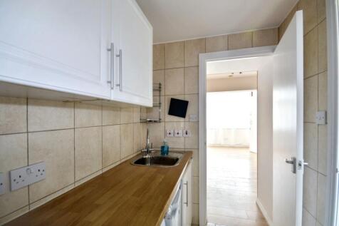 63 Hendon Way, Cricklewood, London, NW2 2LX