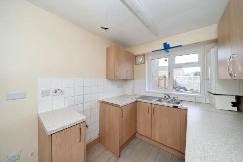 7 Wordsworth Road, Thatcham, Berkshire, RG18 3FP