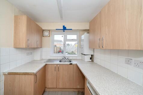 7 Wordsworth Road, Thatcham, Berkshire, RG18 3FP