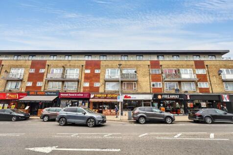 130-148A The Marlowes &amp; Flats 1-8 ,11-18, 18a - 18g, The Square, Hemel Hempstead HP1 1ER