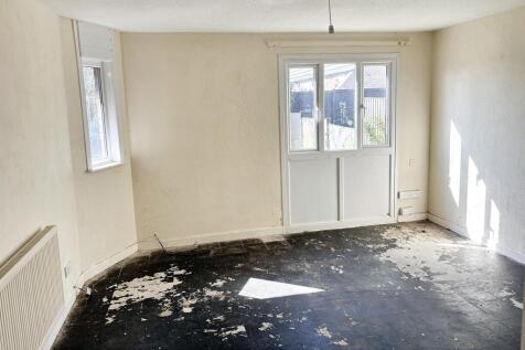 124 Travers Way, Pitsea, Basildon, SS13 3LY