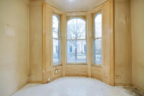 11b Chesterton Road, London W10 5LY