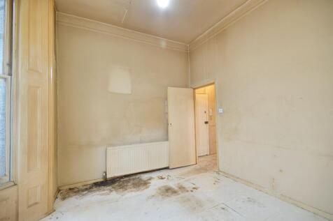 11b Chesterton Road, London W10 5LY
