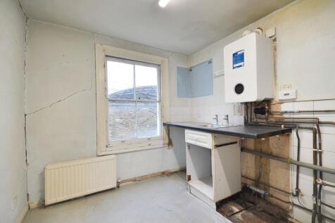 11b Chesterton Road, London W10 5LY