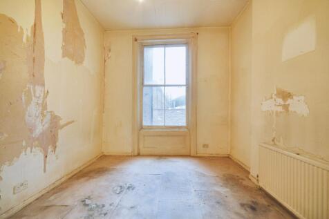 11b Chesterton Road, London W10 5LY