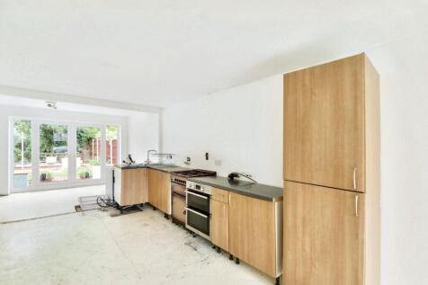 86 Wilford Crescent West, The Meadows, Nottingham, Nottinghamshire, NG2 2FS